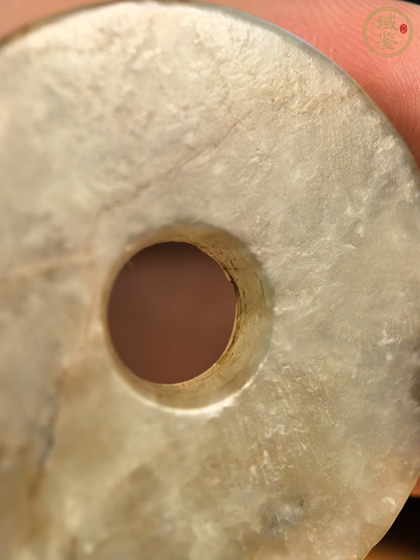古玩玉器漢代地方玉璧真品鑒賞圖
