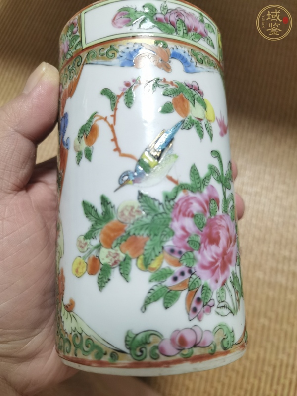 古玩陶瓷廣彩筆筒真品鑒賞圖