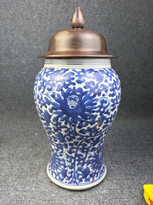 古玩陶瓷青花纏枝花卉紋半截鳳尾尊拍賣，當(dāng)前價格9888元