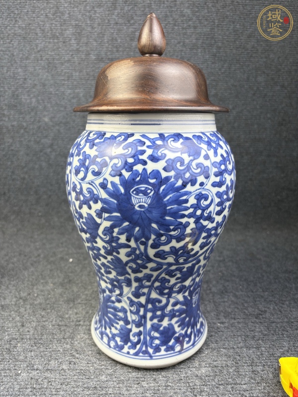 古玩陶瓷青花纏枝花卉紋半截鳳尾尊真品鑒賞圖