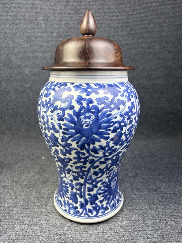 古玩陶瓷青花纏枝花卉紋半截鳳尾尊拍賣，當(dāng)前價格9888元