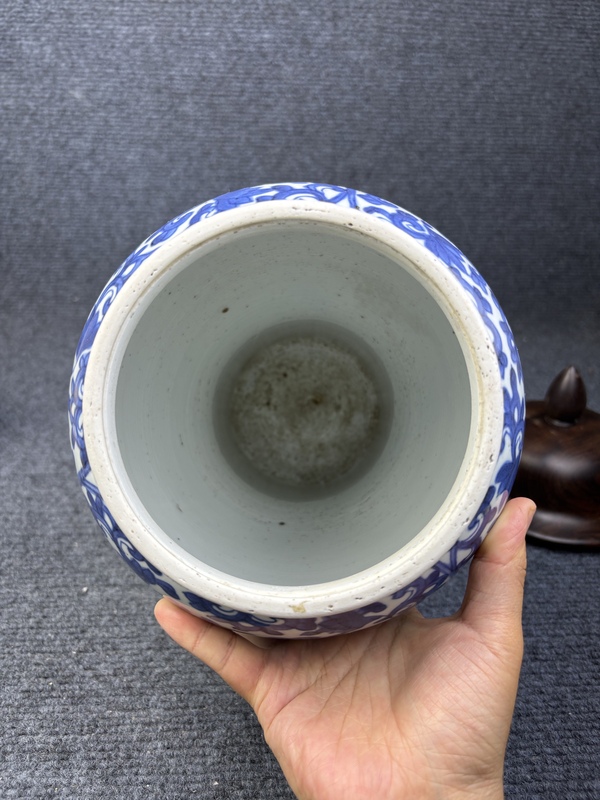 古玩陶瓷青花纏枝花卉紋半截鳳尾尊拍賣，當(dāng)前價格9888元