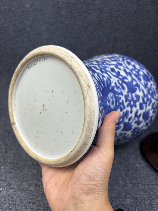 古玩陶瓷青花纏枝花卉紋半截鳳尾尊拍賣，當(dāng)前價格9888元