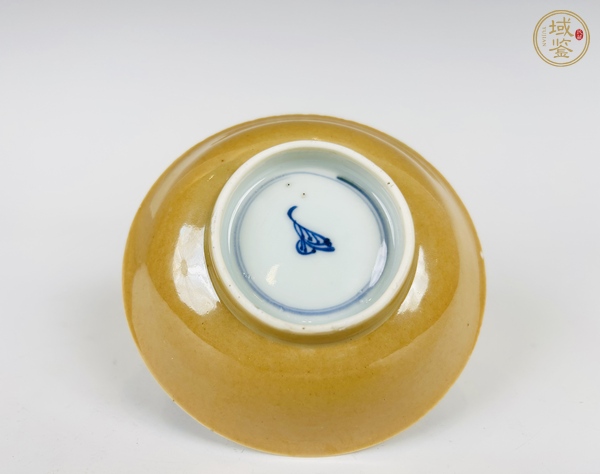 古玩陶瓷清康熙·米黃釉盤真品鑒賞圖