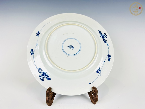 古玩陶瓷清康熙·提籃花卉青花盤真品鑒賞圖