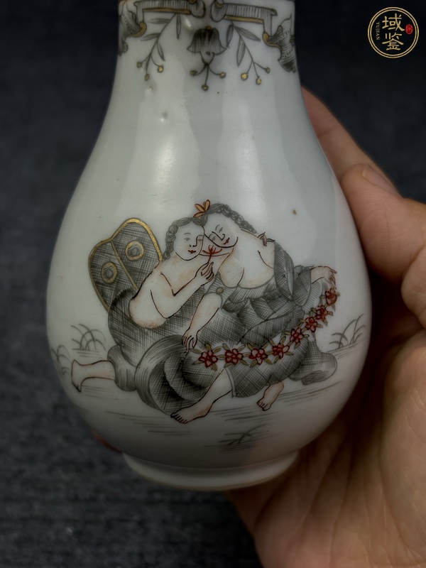 古玩陶瓷乾隆墨彩西洋人物紋奶壺真品鑒賞圖