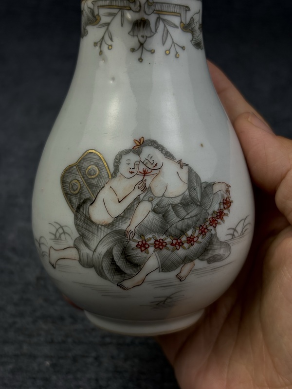 古玩陶瓷乾隆墨彩西洋人物紋奶壺拍賣，當前價格2888元