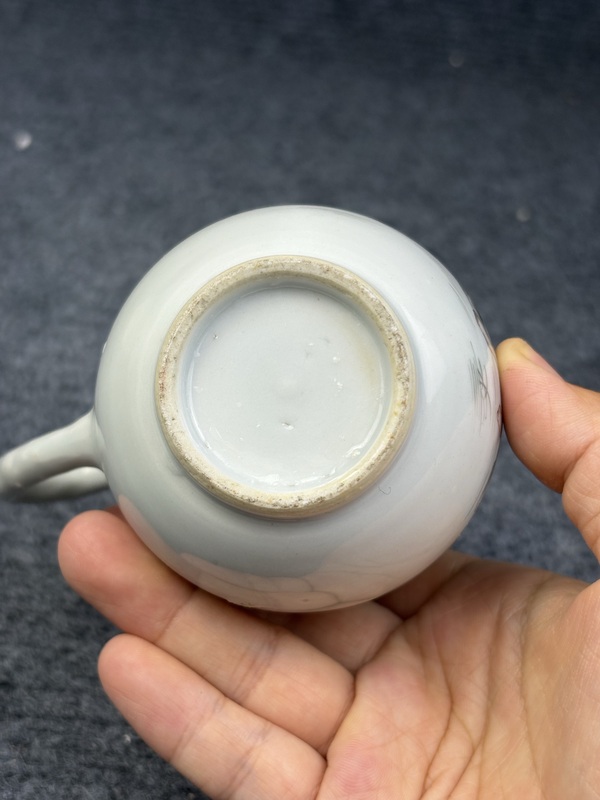 古玩陶瓷乾隆墨彩西洋人物紋奶壺拍賣，當前價格2888元