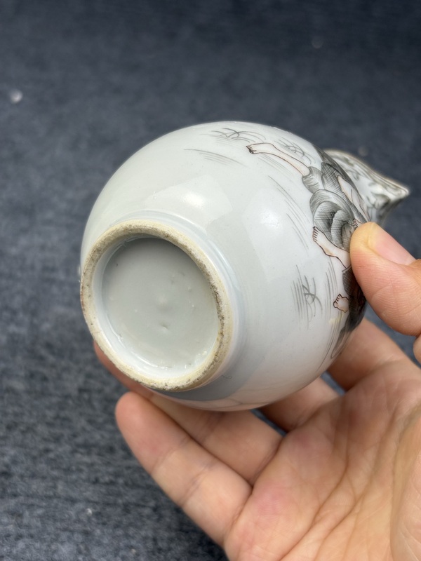 古玩陶瓷乾隆墨彩西洋人物紋奶壺拍賣，當前價格2888元