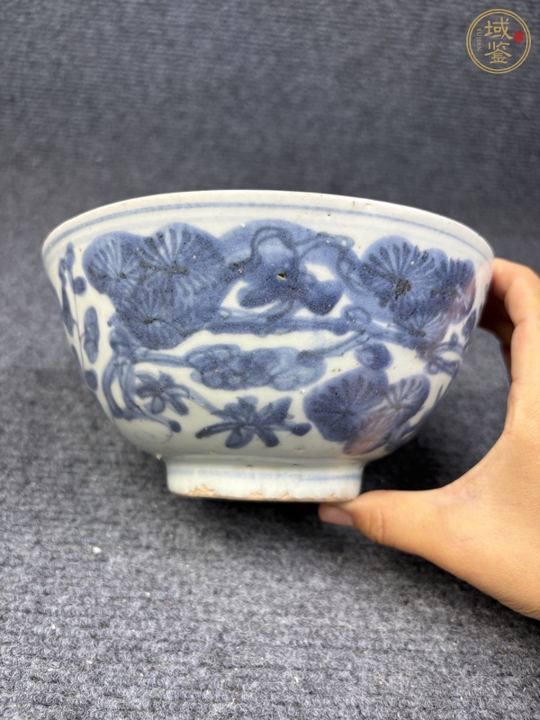 古玩陶瓷外青花松竹梅內葡萄紋大碗真品鑒賞圖