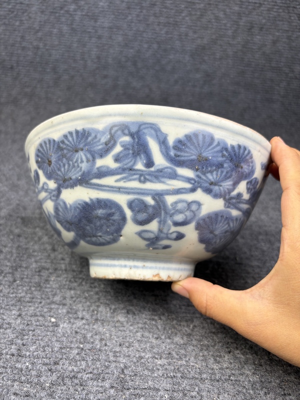 古玩陶瓷外青花松竹梅內葡萄紋大碗拍賣，當前價格3888元