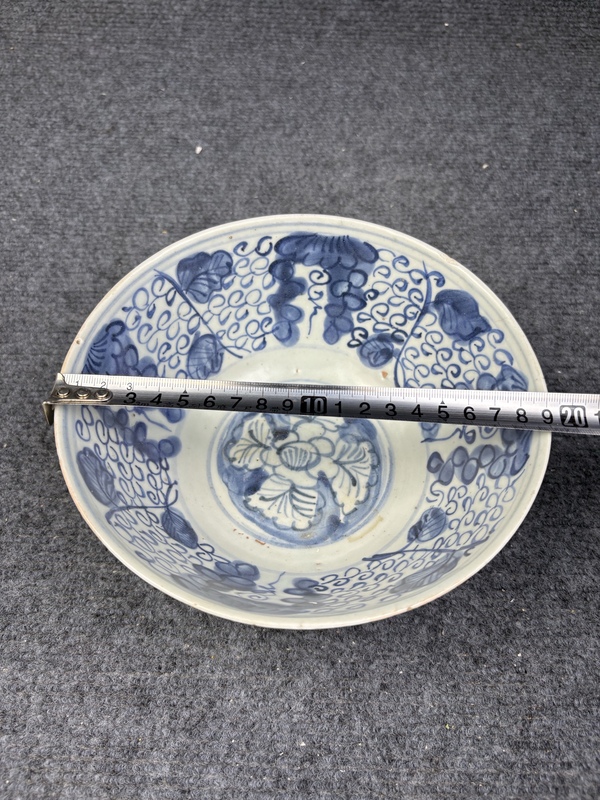 古玩陶瓷外青花松竹梅內葡萄紋大碗拍賣，當前價格3888元
