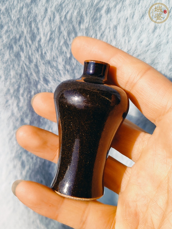 古玩陶瓷茶葉末釉梅瓶型鼻煙壺真品鑒賞圖