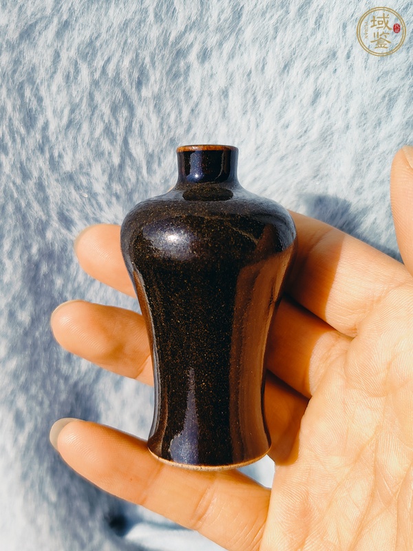 古玩陶瓷茶葉末釉梅瓶型鼻煙壺真品鑒賞圖