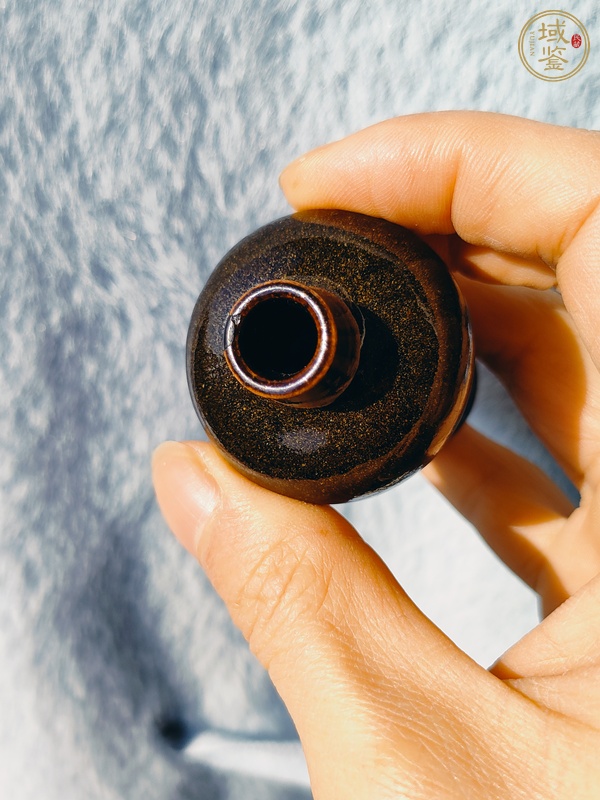 古玩陶瓷茶葉末釉梅瓶型鼻煙壺真品鑒賞圖