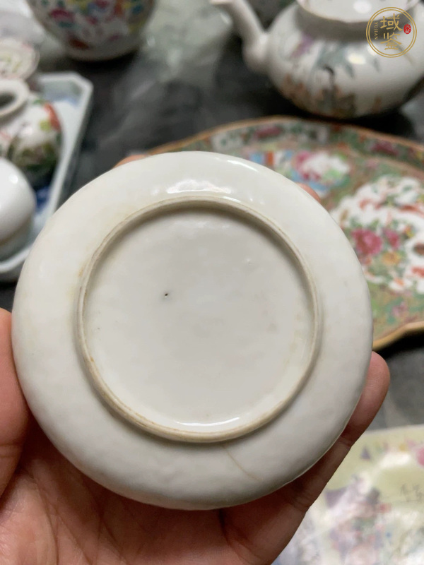 古玩陶瓷晚清白釉水盂真品鑒賞圖