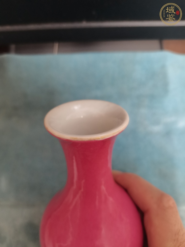 古玩胭脂水釉觀音瓶真品鑒賞圖