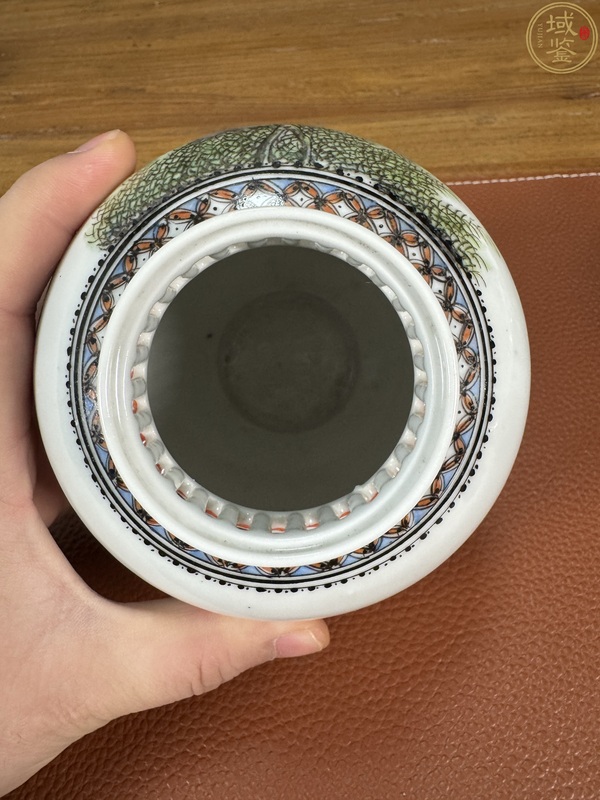 古玩陶瓷粉彩紅樓夢人物故事蓋罐拍賣，當(dāng)前價格5000元