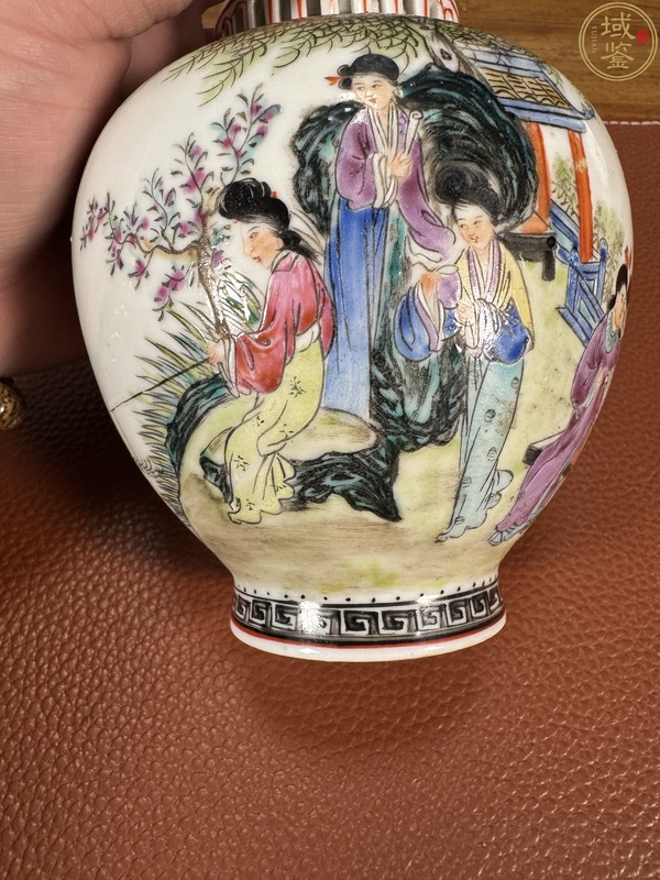 古玩陶瓷粉彩紅樓夢人物故事蓋罐拍賣，當(dāng)前價格5000元