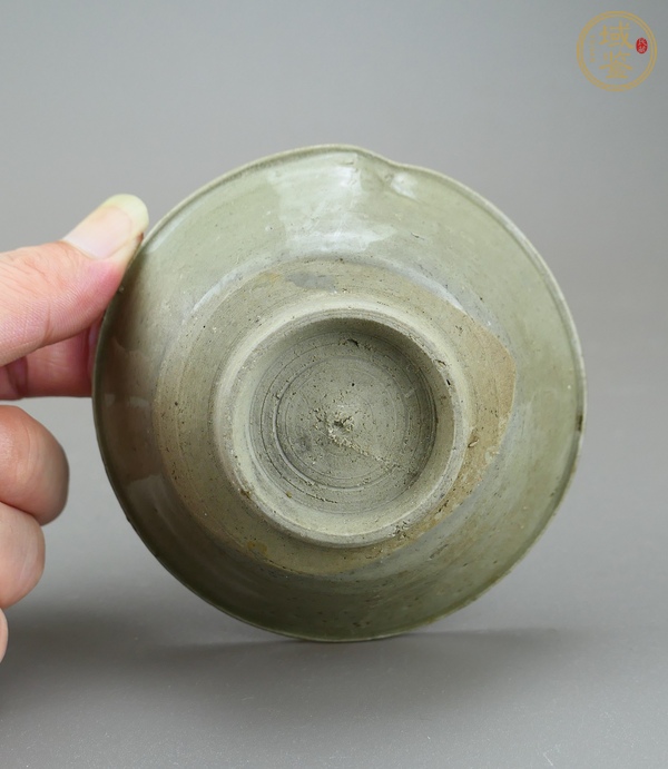 古玩陶瓷龍泉青瓷杯和托真品鑒賞圖
