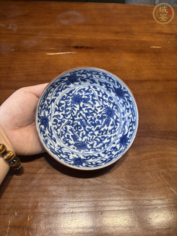 古玩陶瓷青花纏枝花卉紋盤真品鑒賞圖