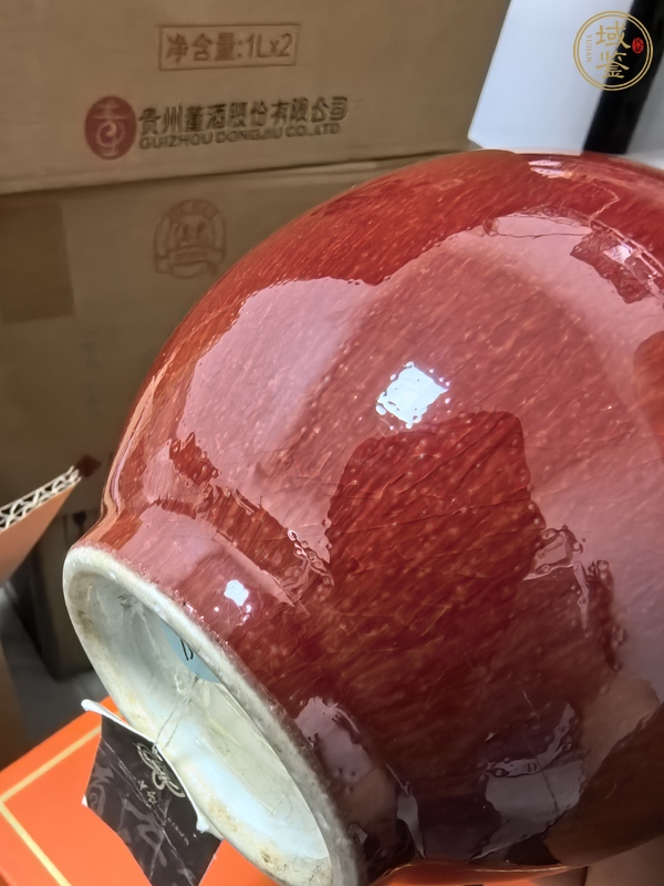古玩陶瓷紅釉天球瓶真品鑒賞圖