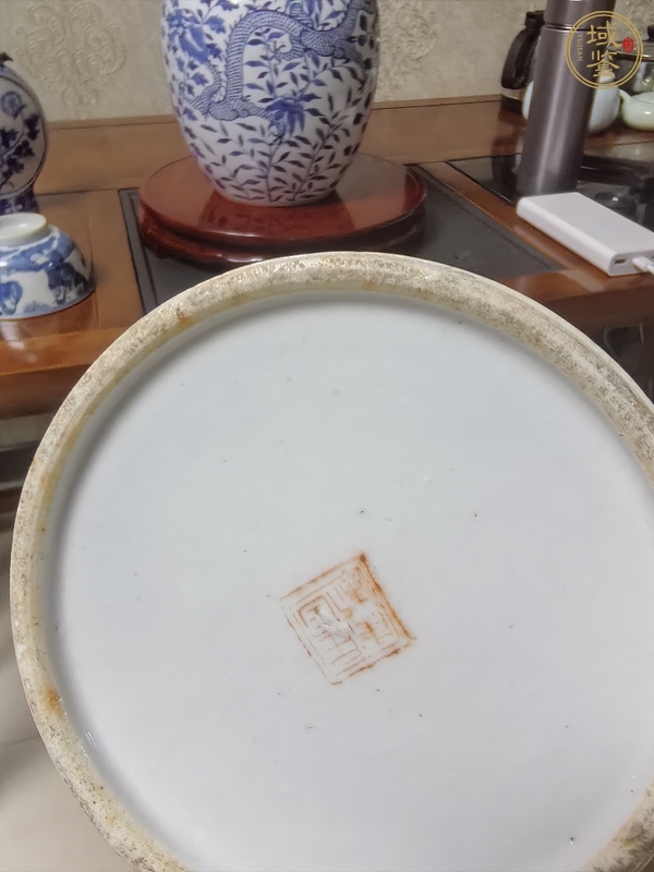 古玩陶瓷礬紅彩太獅少保紋帽筒真品鑒賞圖
