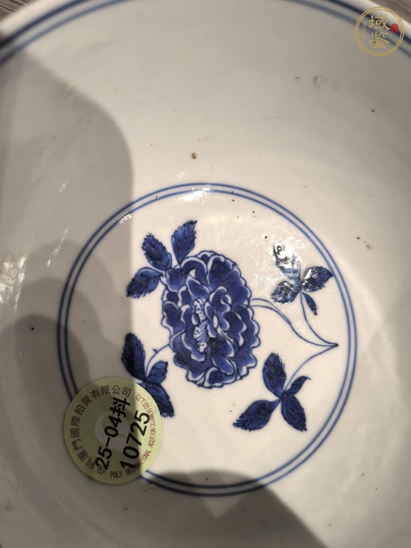 古玩陶瓷青花纏枝花卉紋碗真品鑒賞圖