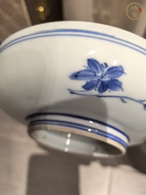 古玩陶瓷青花折枝花卉紋盤真品鑒賞圖