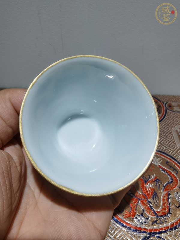 古玩陶瓷粉彩綠龍紋杯真品鑒賞圖