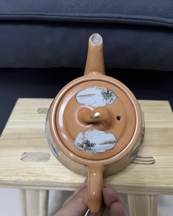 古玩陶瓷色地開光粉彩壺拍賣，當前價格500元
