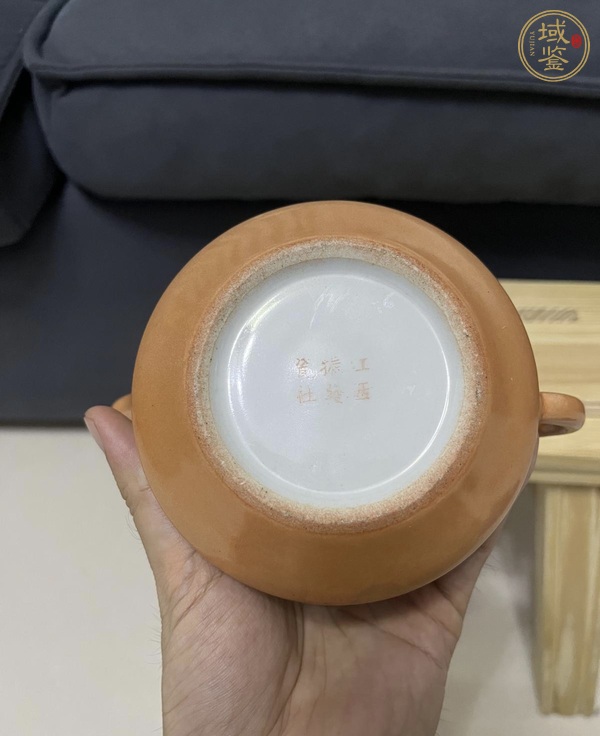 古玩陶瓷色地開光粉彩壺真品鑒賞圖