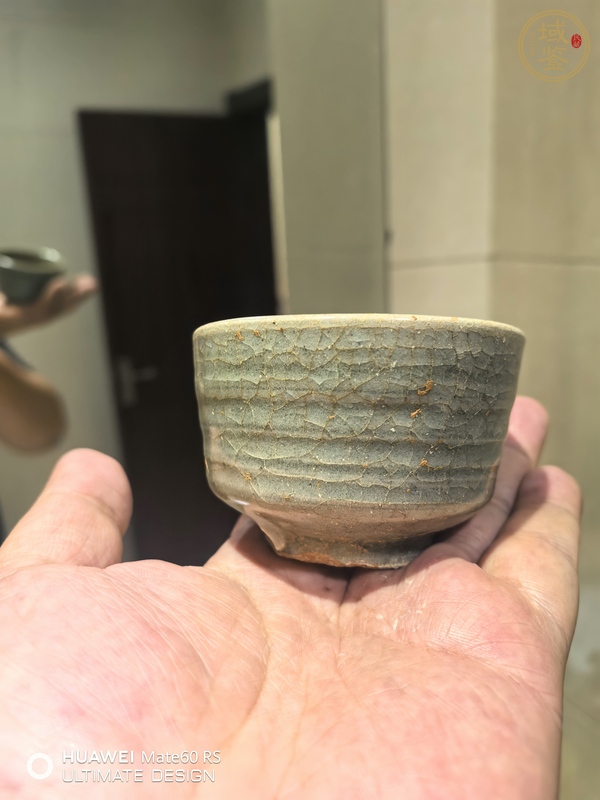 古玩陶瓷龍泉青瓷香爐真品鑒賞圖