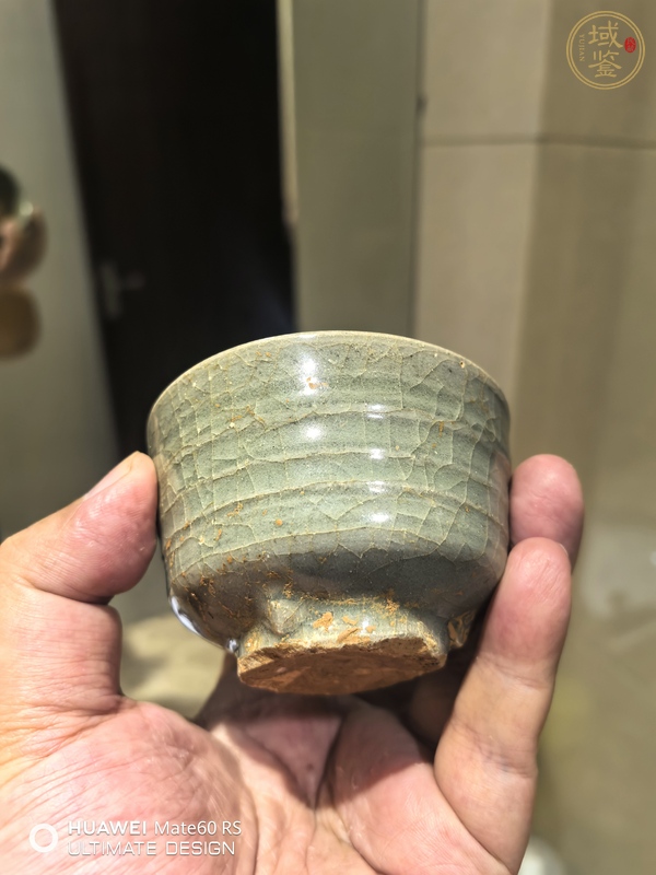 古玩陶瓷龍泉青瓷香爐真品鑒賞圖