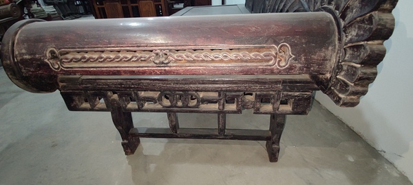 古玩字畫大葉紫檀貴妃床拍賣，當(dāng)前價(jià)格36888元
