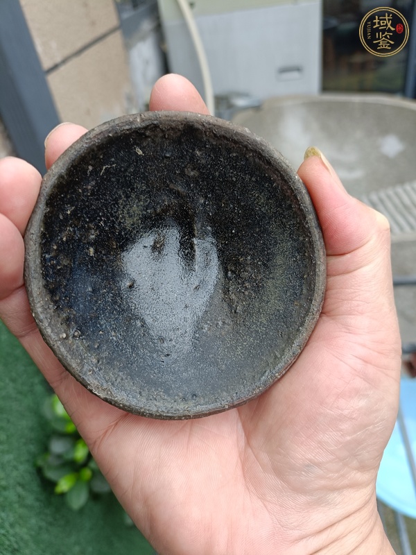 古玩陶瓷烏金釉茶盞真品鑒賞圖