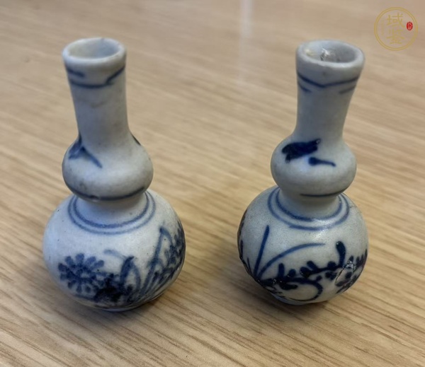 古玩陶瓷花卉紋青花葫蘆瓶真品鑒賞圖