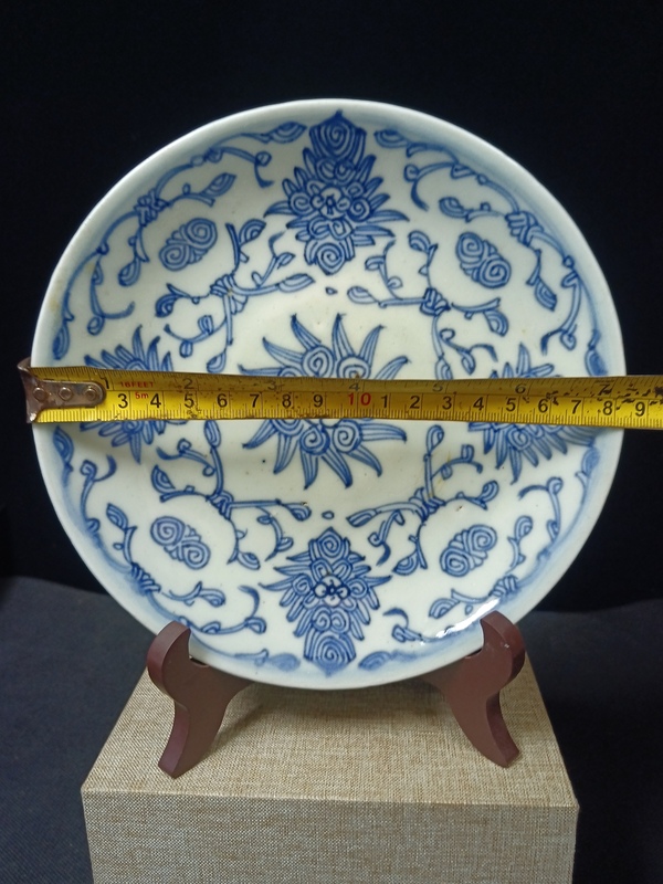 古玩陶瓷（全品）清中期嘉道青花纏枝蓮花卉盤(pán)直徑18.5cm拍賣，當(dāng)前價(jià)格550元