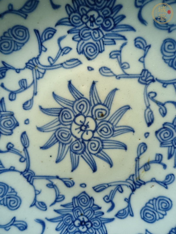 古玩陶瓷青花盤真品鑒賞圖