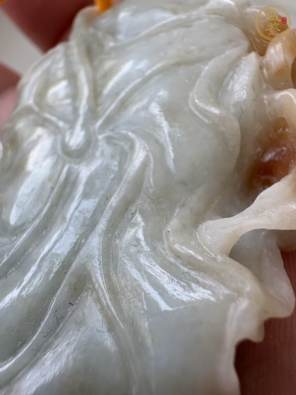 古玩翡翠持蓮?fù)诱嫫疯b賞圖