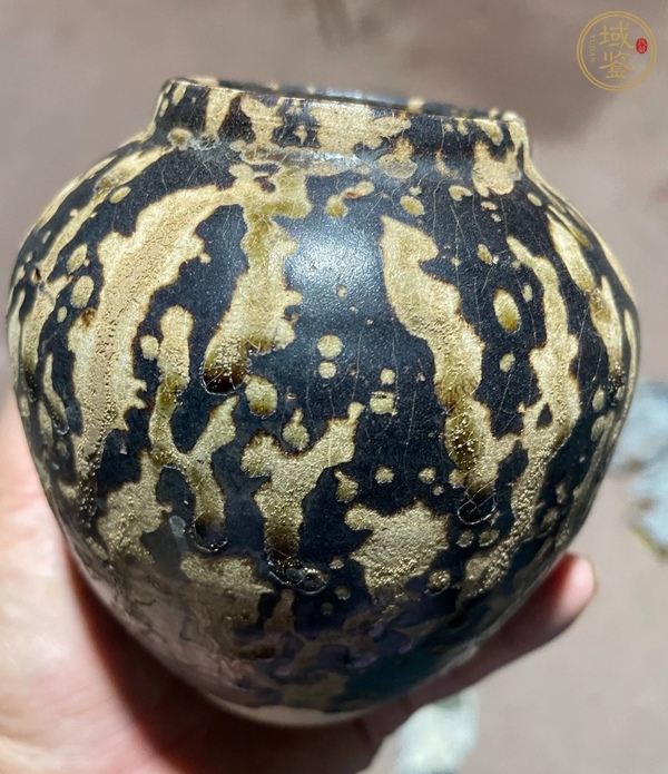 古玩陶瓷吉州窯玳瑁斑紋罐真品鑒賞圖