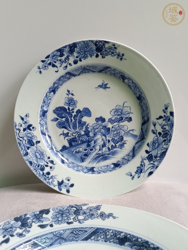 古玩陶瓷青花山水紋盤真品鑒賞圖
