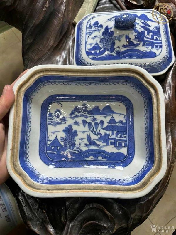 古玩陶瓷青花山水紋蓋缸真品鑒賞圖
