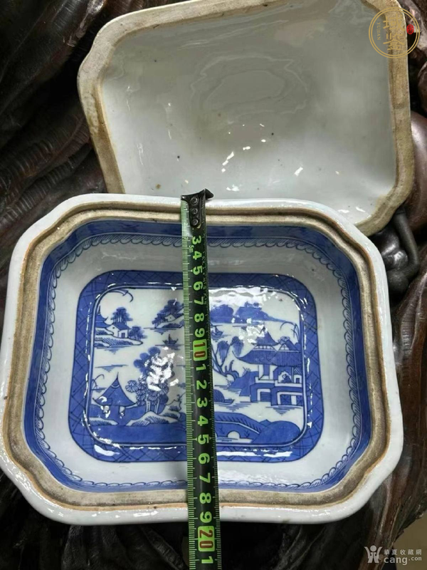 古玩陶瓷青花山水紋蓋缸真品鑒賞圖