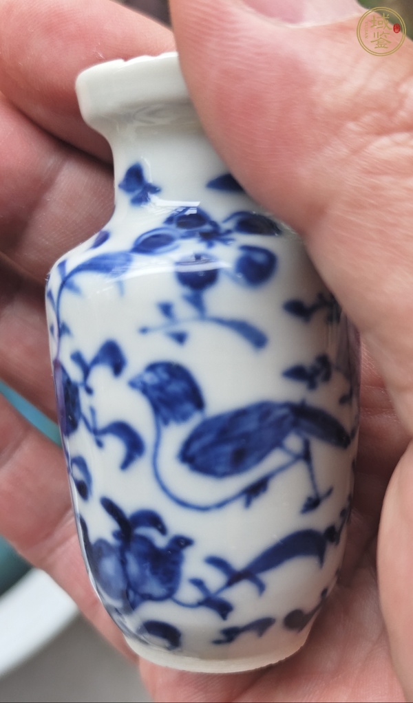 古玩陶瓷晚清青花花鳥瓶真品鑒賞圖