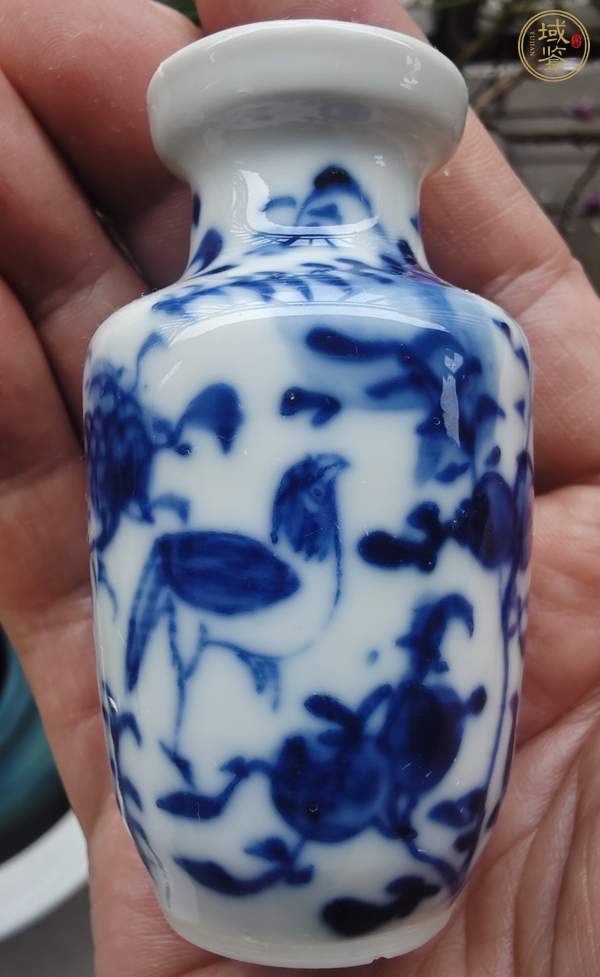古玩陶瓷晚清青花花鳥瓶真品鑒賞圖