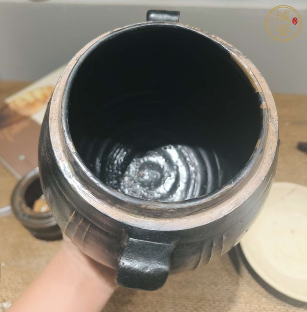 古玩陶瓷線條罐真品鑒賞圖