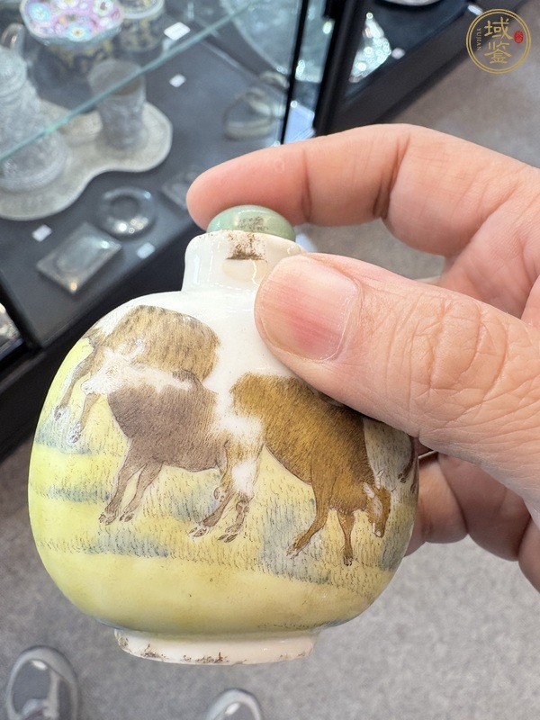 古玩陶瓷皮球花青花鼻煙壺真品鑒賞圖