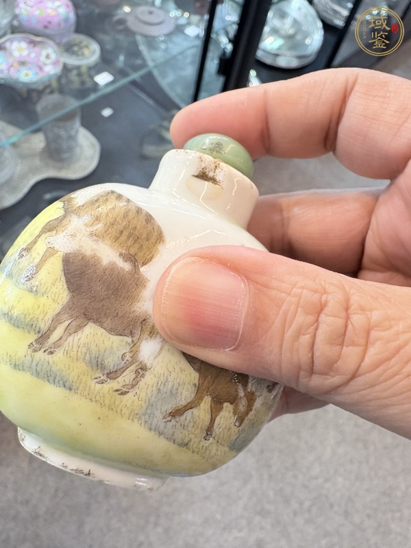 古玩陶瓷皮球花青花鼻煙壺真品鑒賞圖