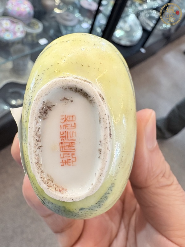 古玩陶瓷皮球花青花鼻煙壺真品鑒賞圖